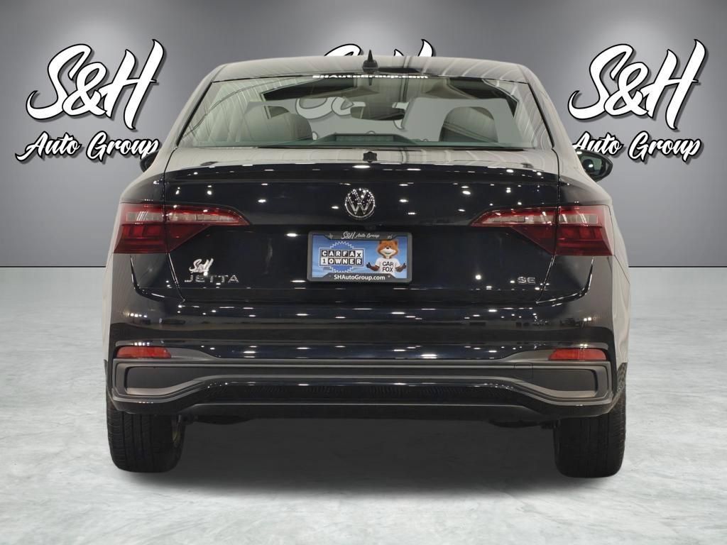 Used 2023 Volkswagen Jetta SE FWD image 16