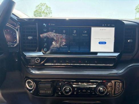 Used 2024 Chevrolet Silverado 3500 High Country w/ High Country Premium Package AWD/4WD image 18