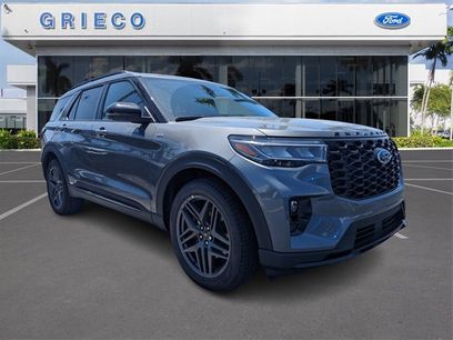 New 2025 Ford Explorer ST-Line w/ Premium Package