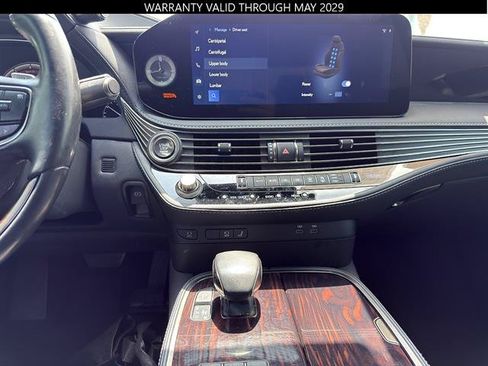 Certified 2023 Lexus LS 500 w/ Luxury Package RWD image 16