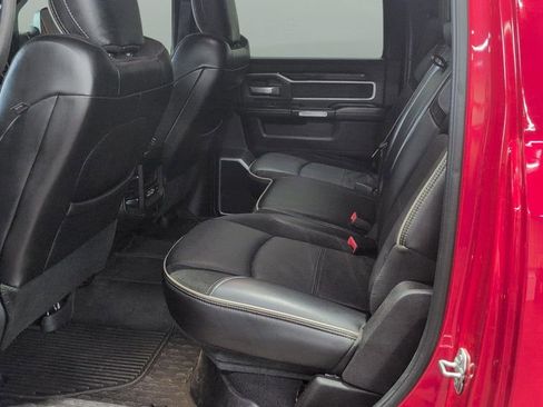 Used 2019 RAM 2500 Laramie AWD/4WD image 18