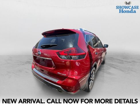 Used 2019 Nissan Rogue SV w/ Sun & Sound Touring Package AWD/4WD image 5