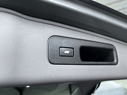 Used 2011 Honda Odyssey EX-L image 32