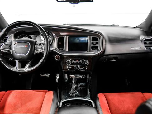 Used 2019 Dodge Charger Scat Pack w/ Dynamics Package RWD image 21