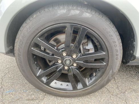 Used 2016 Land Rover LR4 HSE Silver Edition image 10