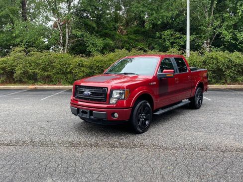 Used 2013 Ford F150 FX4 w/ FX Appearance Pkg AWD/4WD image 2