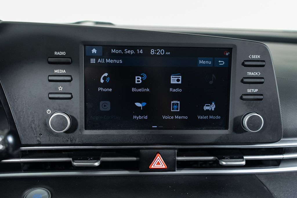 Used 2021 Hyundai Elantra Blue FWD image 31