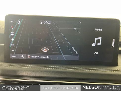 Used 2022 Genesis G70 2.0T w/ Prestige Package RWD image 34