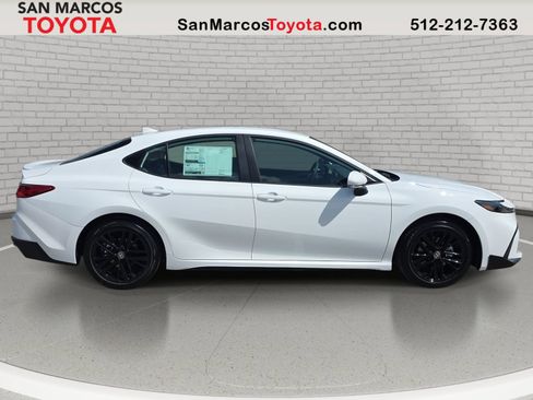 New 2026 Toyota Camry SE FWD image 4