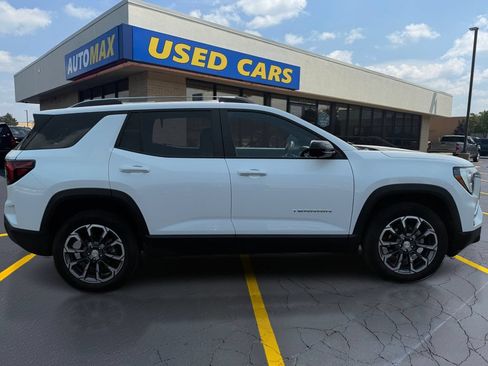 Used 2026 GMC Terrain Elevation w/ Elevation Premium Package AWD/4WD image 2
