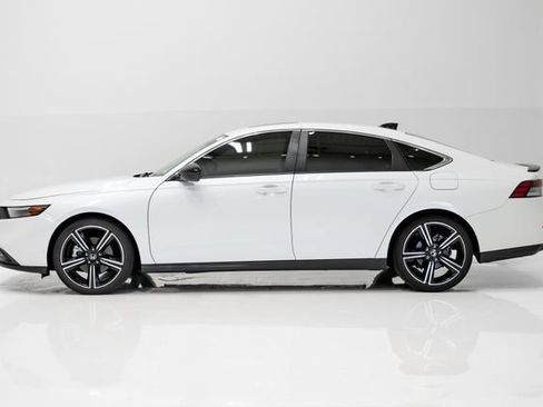 Used 2023 Honda Accord Sport image 29