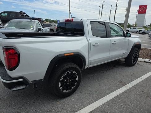 Certified 2026 GMC Canyon AT4 w/ AT4 Premium Package AWD/4WD image 7
