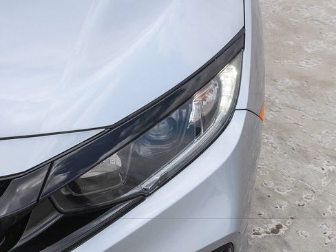 Used 2019 Honda Civic Sport image 11