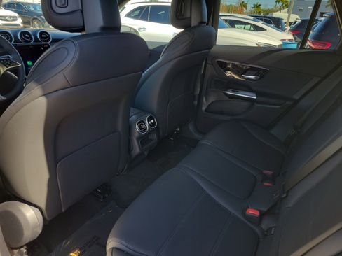 Used 2026 Mercedes-Benz GLC 300 image 13