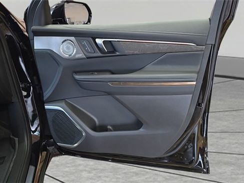 New 2026 Buick Enclave Avenir w/ Super Cruise Package image 15