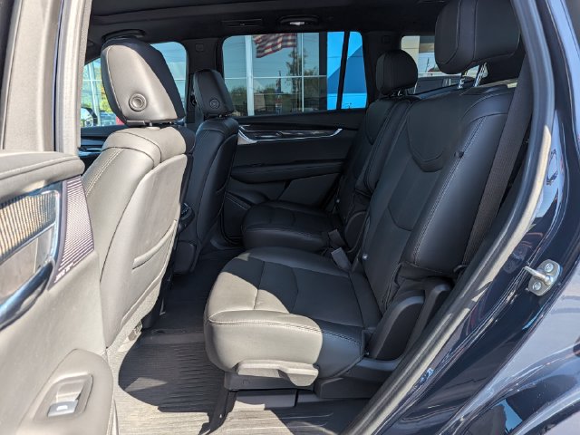 Used 2024 Cadillac XT6 Sport w/ Technology Package AWD/4WD image 15