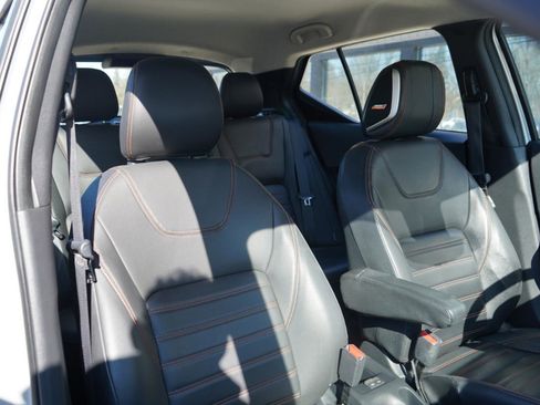 Used 2020 Nissan Kicks SR w/ SR Premium Package image 61