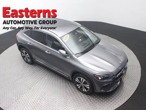 Used 2025 Mercedes-Benz GLA 250 image 3