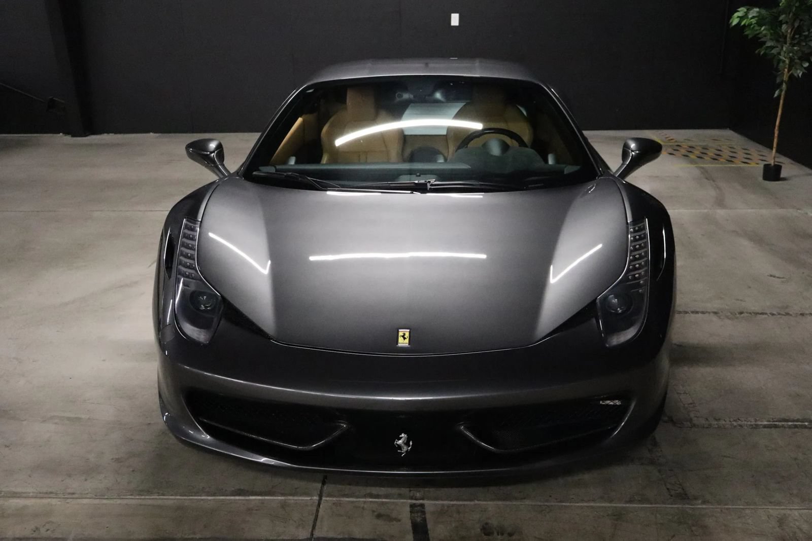 Used 2012 Ferrari 458 Italia Coupe RWD image 5