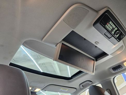Used 2014 Honda Odyssey Touring image 40