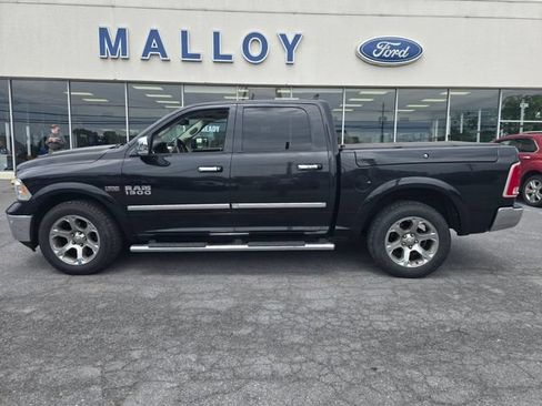 Used 2016 RAM 1500 Laramie w/ Convenience Group AWD/4WD image 3
