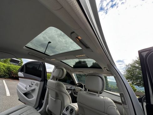 Used 2014 Mercedes-Benz S 550 Sedan image 30