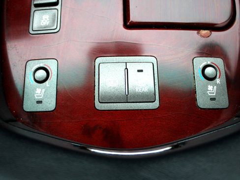 Used 2007 Lexus LS 460 Luxury image 26