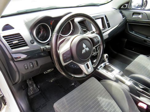 Used 2014 Mitsubishi Lancer Evolution MR image 14