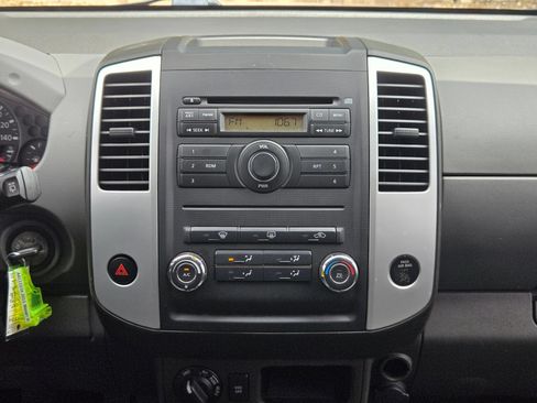 Used 2011 Nissan Xterra S AWD/4WD image 18