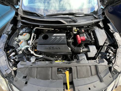 Used 2023 Nissan Rogue S FWD image 32