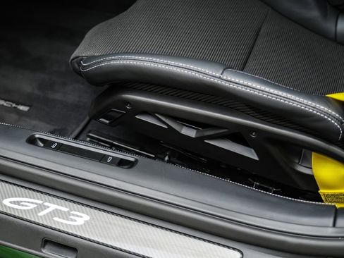 Used 2026 Porsche 911 GT3 RWD image 33