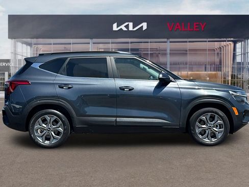Certified 2024 Kia Seltos S AWD/4WD image 3