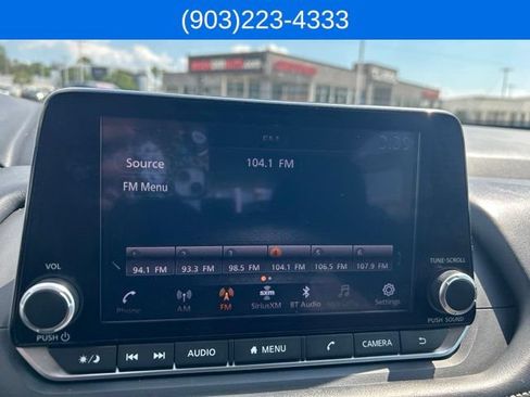 Used 2024 Nissan Rogue S FWD image 24