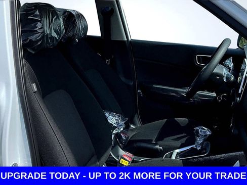 New 2026 Hyundai Venue SE image 14