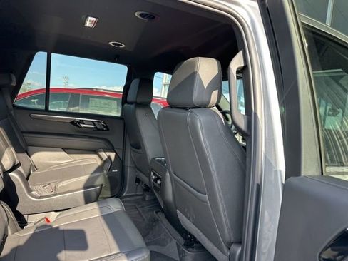 Used 2026 Chevrolet Tahoe LT w/ Comfort Package image 22