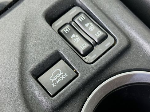 Used 2019 Subaru Crosstrek 2.0i Limited w/ Moonroof Package w/Navigation AWD/4WD image 26