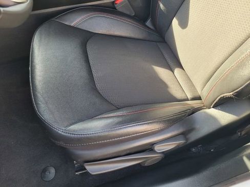 Used 2024 Jeep Compass Trailhawk image 11