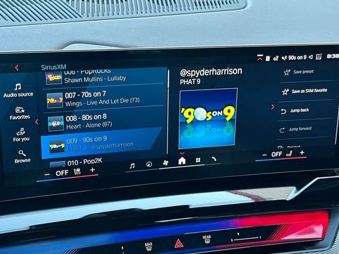 Used 2025 BMW M5 w/ Carbon Package image 20