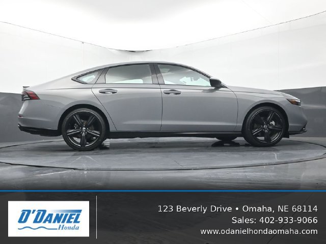 Used 2024 Honda Accord Sport image 13