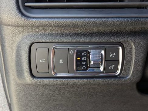 Used 2021 Lincoln Corsair Reserve w/ Equipment Group 201A AWD/4WD image 35