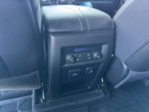 Certified 2023 Chevrolet Traverse Premier w/ LPO, Floor Liner Package image 17