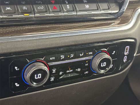 Certified 2024 Chevrolet Silverado 1500 LT AWD/4WD image 20