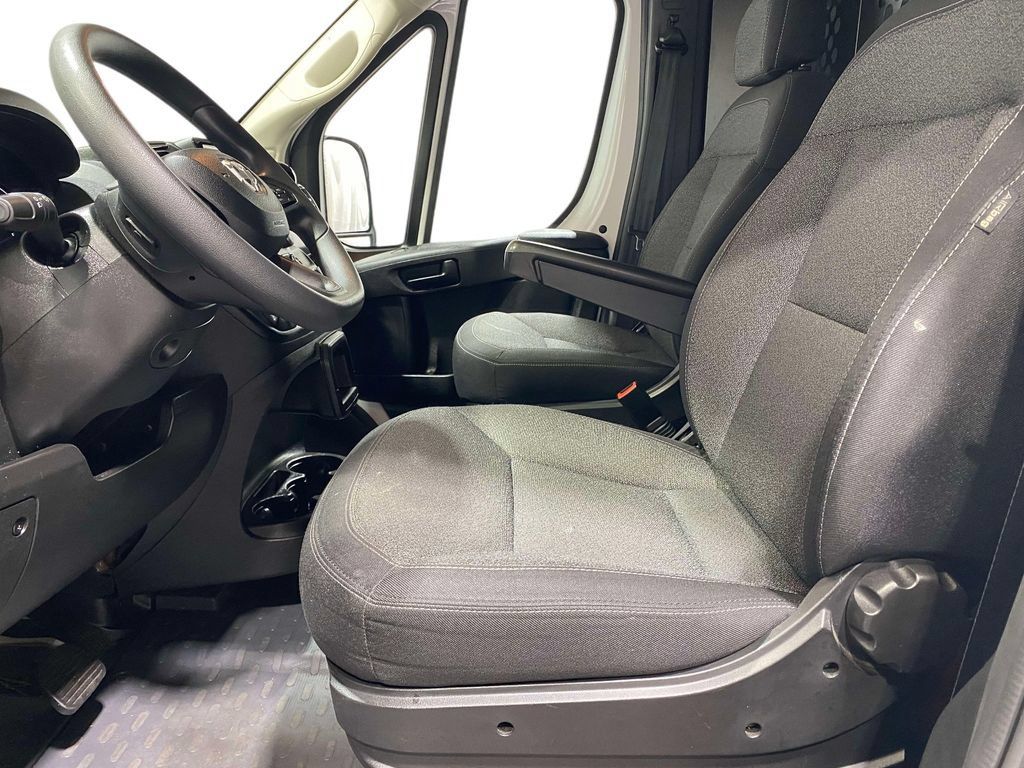 Used 2025 RAM ProMaster 2500 w/ U-Haul Equipment Group FWD image 16