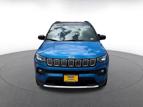 Used 2025 Jeep Compass Limited AWD/4WD image 4
