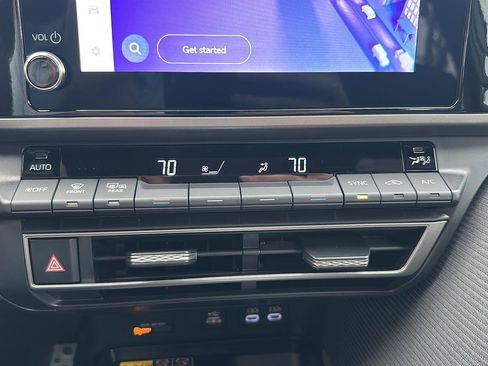 Used 2026 Toyota Camry SE image 23