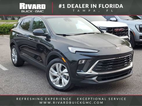 Used 2024 Buick Encore GX Preferred w/ Comfort Package image 1