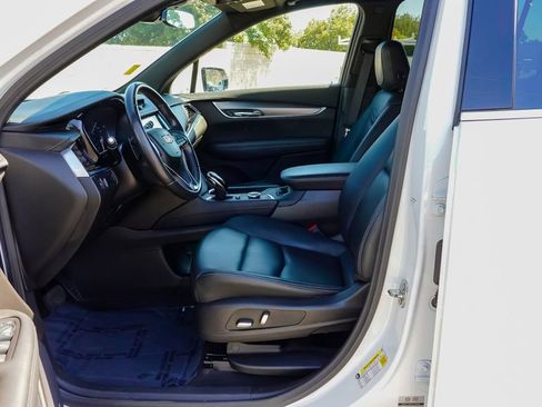 Certified 2023 Cadillac XT6 Luxury w/ LPO, Floor Liner Package FWD image 12