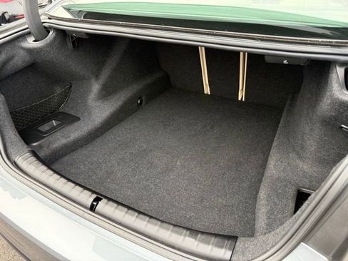 Used 2021 BMW 530i xDrive image 18