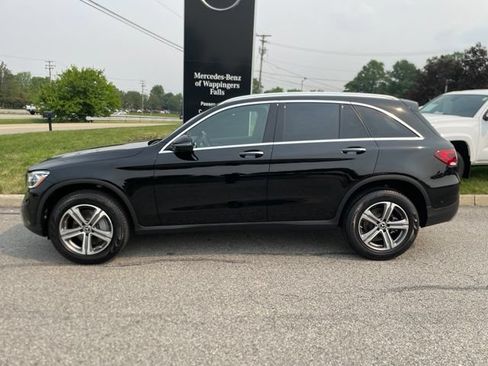 Certified 2022 Mercedes-Benz GLC 300 4MATIC image 2
