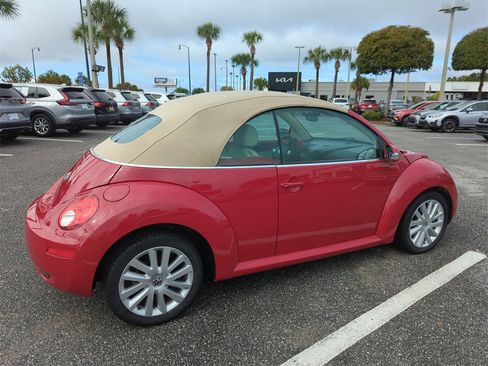 Used 2008 Volkswagen Beetle SE image 6